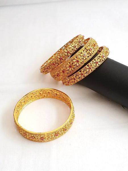 2 pair designer bangle with Pink Stones