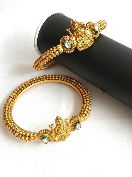 Temple jewellery bangle with white stone