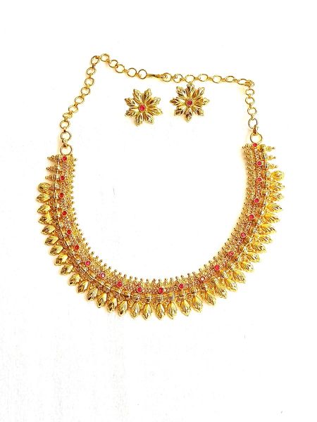 Neckalace WITH pink stones