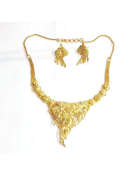 Demi-parure necklace with matching earring
