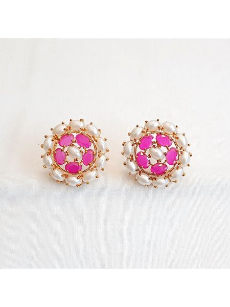 Earring with pearl and pink stone flower