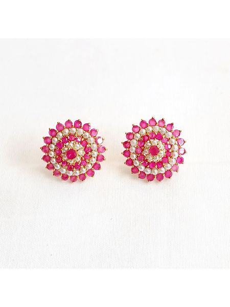 stone earing with pink stone and pearl