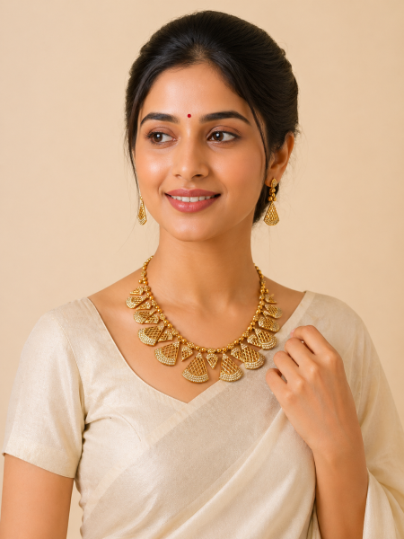 Imitation Neckalce with White Stones