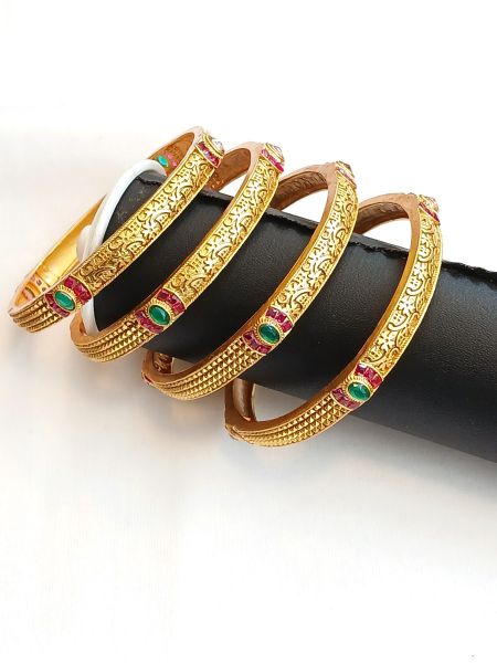 2 PAIR DESIGNER BANGLE