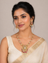 Neckalace with white and pink stones and pearls