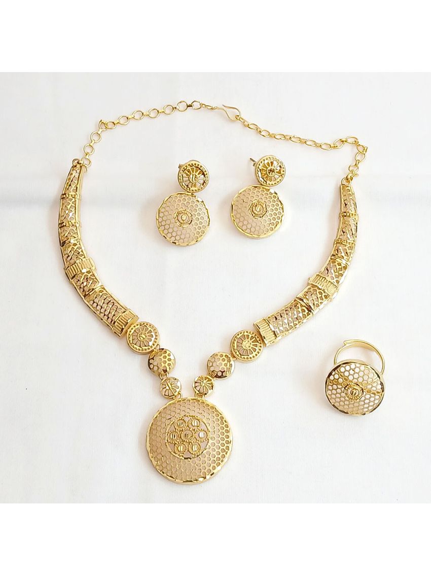 Gold plated net design necklace set with ring