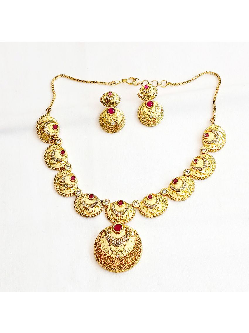 Less design with net + white & red stone mix necklace set