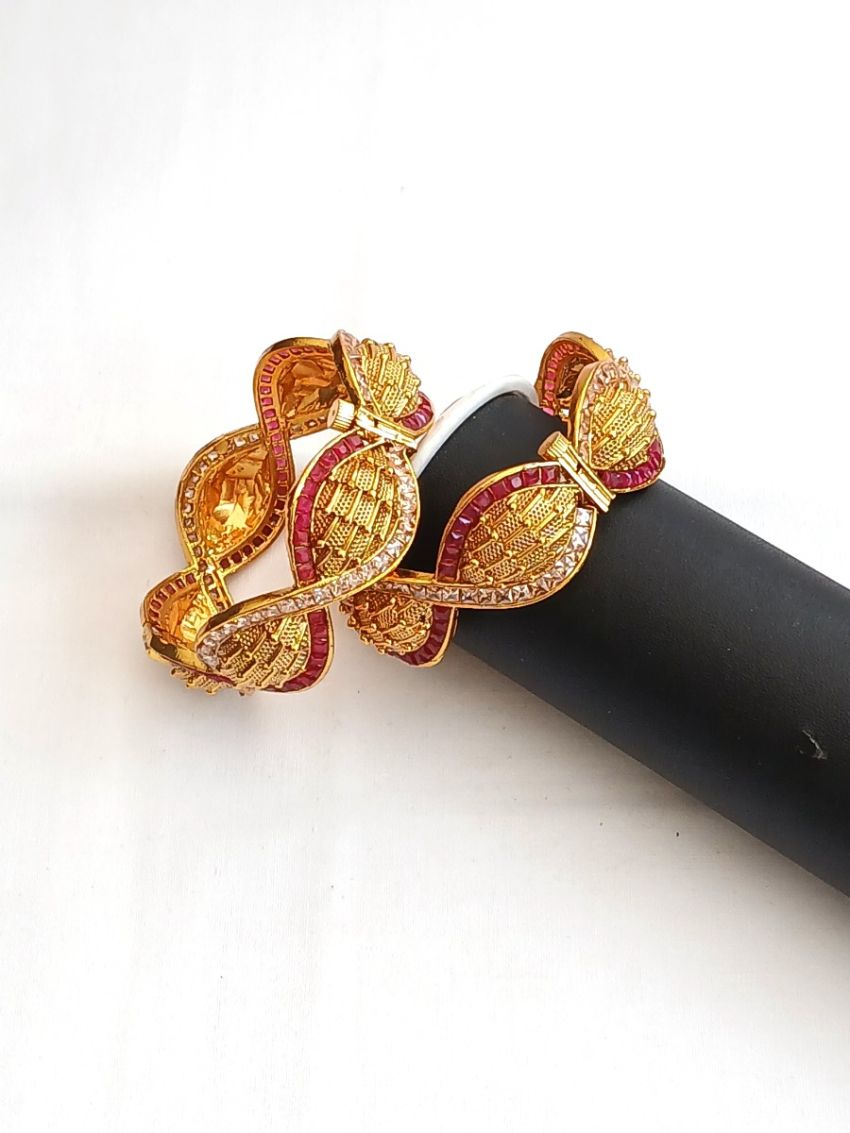 Designer bangle with white and pink Stones